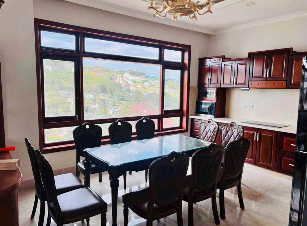Biệt Thự Sân Vườn Đẳng Cấp View Đẹp – Trung Tâm Đà Lạt, Cận Kề Trục Đường Chính