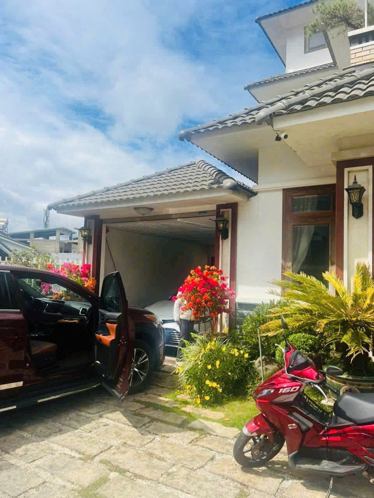 Biệt Thự Sân Vườn Đẳng Cấp View Đẹp – Trung Tâm Đà Lạt, Cận Kề Trục Đường Chính