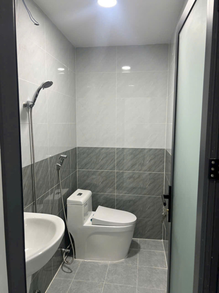 Mặt Tiền Lâm Văn Bền Hẻm 6M Tân Kiểng Quận 7 ( 5X7) 1 Lầu Chỉ 1Tyr 530 Tr