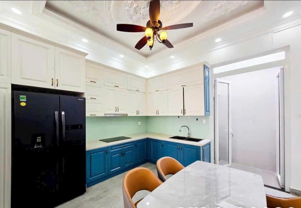 Nhà Hẻm Xe Hơi Đào Tông Nguyên, Ngay Chợ, 4X16m, 4 Tầng, Chỉ Hơn 7.5 Tỷ