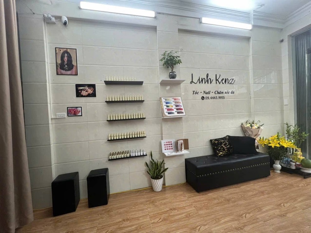 Sang Nhượng Cửa Hàng Tóc Tại Xã Đàn, Đống Đa, Hà Nội