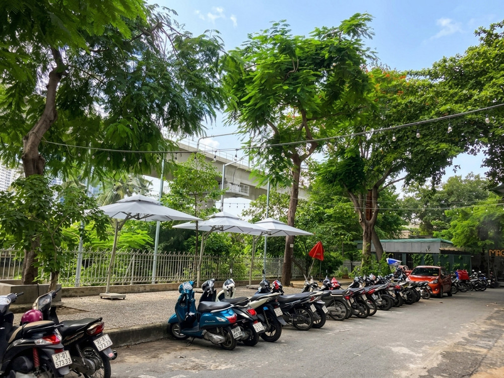 [H2470] Shophouse Mặt Tiền Kinh Doanh View Công Viên Sông Gần Landmark 81 Giá 8.X Tỷ
