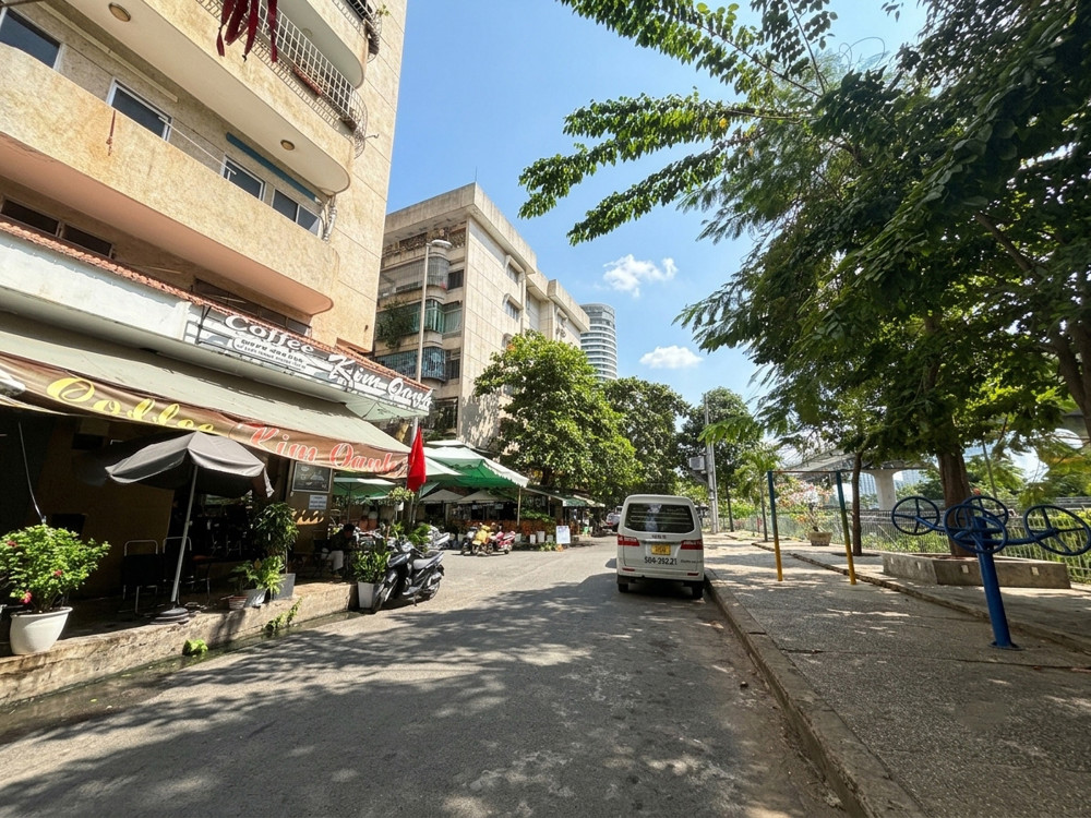 [H2470] Shophouse Mặt Tiền Kinh Doanh View Công Viên Sông Gần Landmark 81 Giá 8.X Tỷ