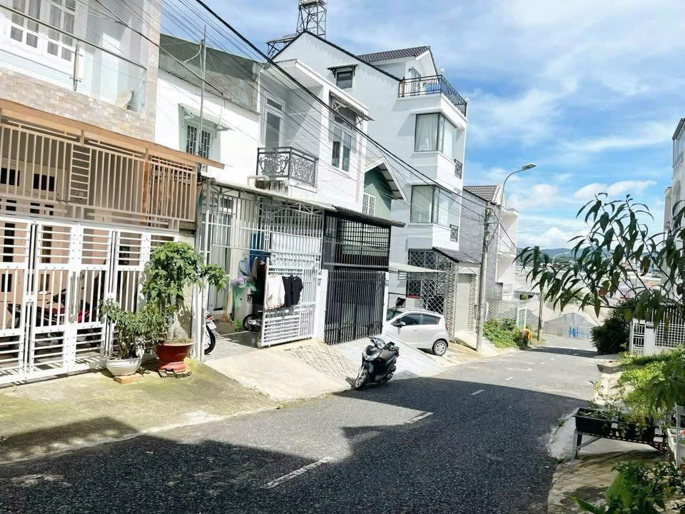 Cho Thuê Nhà Nguyên Căn Kqh Trần Anh Tông, P.8, Đà Lạt:
