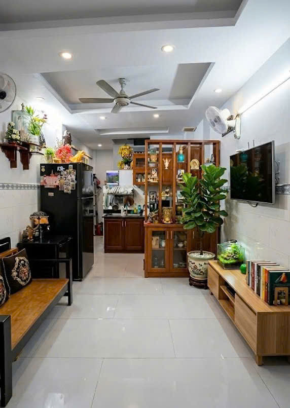 Bán Nhà 5 Tầng Lý Chính Thắng, Quận 3, Dt 3.4 X 7.5 M, Giá 7.5 Tỷ
