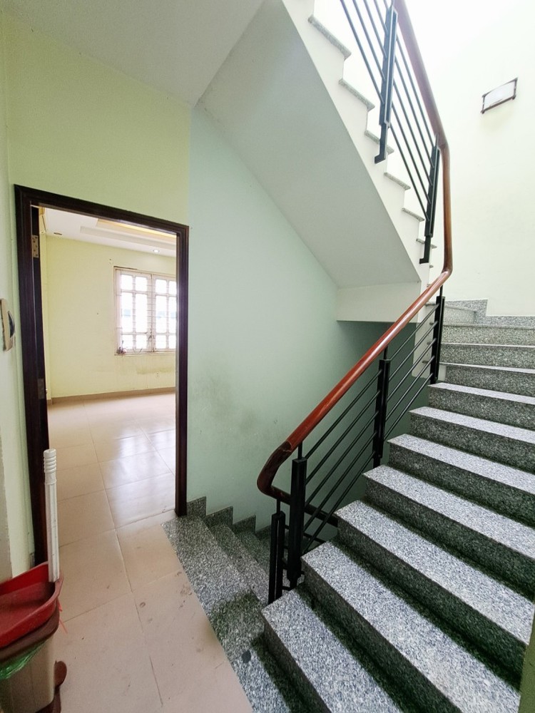 Bán Nhà Gần Tân Hương - Hẻm 5M Thông 56M2 - 3 Tầng - Nhỉnh 7 Tỷ Thương Lượng