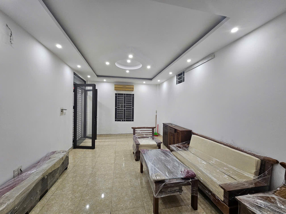 Cho Thuê Nhà Nguyên Căn 5 Tầng – Vị Trí Vàng Ngọc Lâm, Long Biên