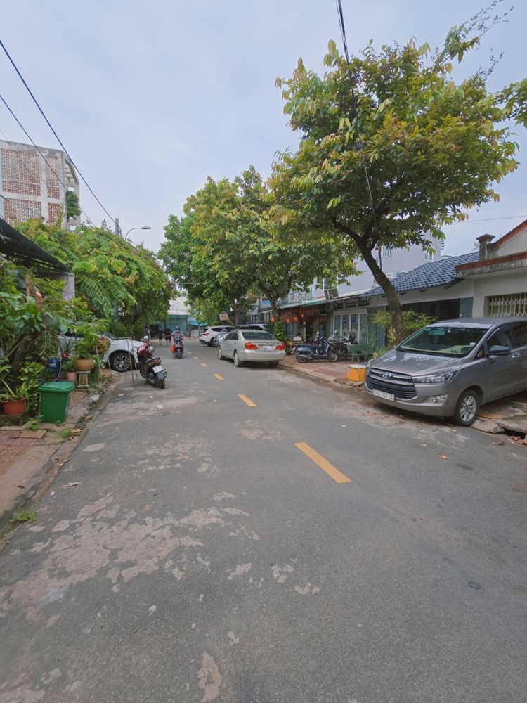 Bán Nhà Mặt Phố Đường Số 14, Phước Bình, Q9, Thủ Đức, Tp Hcm. Dt 88M2, 3 Tầng, Giá 10,95 Tỷ