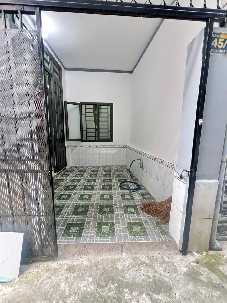 Nhà Đẹp- Sổ Hồng Riêng Cần Bán Nhanh Căn Nhà Phường Tân Đông Hiệp - Tphcm 