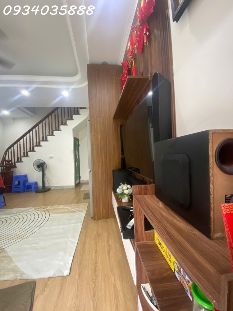Thượng Thanh – Nhà Mới Đẹp – 5 Tầng – Full Nội Thất – 4 Phòng Ngủ