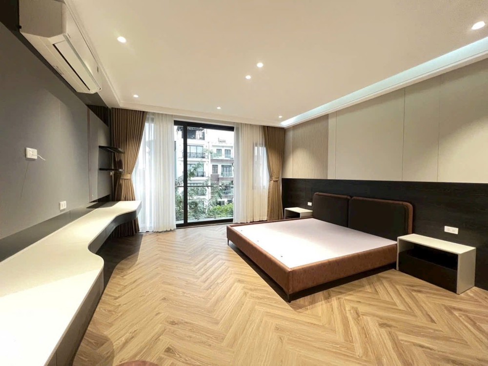 Bán Nhà Bồ Đề 51M2, 6 Tầng Thang Máy, Ô Tô Tránh Đỗ- 17.8 Tỷ