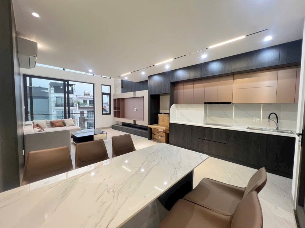Bán Nhà Bồ Đề 51M2, 6 Tầng Mới Thang Máy, Ô Tô Tránh Đỗ- 17.8 Tỷ
