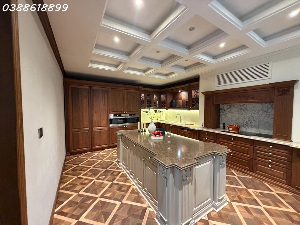 Biệt Thự Góc Kđt Trung Hòa Nhân Chính Dt 310M² - Mt 32M – 2 Mặt Phố – Dòng Tiền 8.000 Usd/tháng