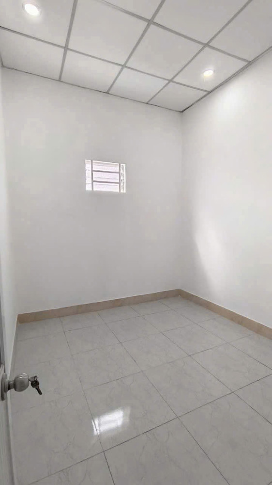 ***Nhà Ở Tân Kim - Cần Giuộc*** Giá : 1 Tỷ 130 Triệu * Diện Tích: Ngang 4M Dài 10M