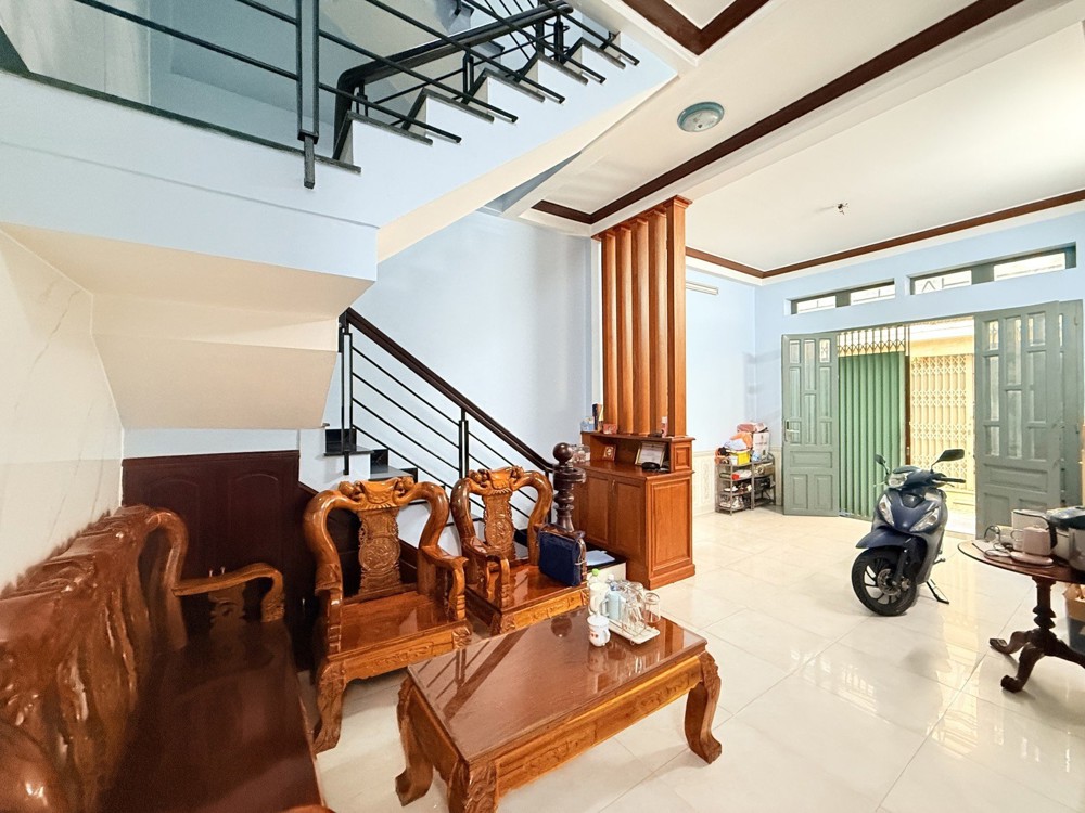 Bán Nhà Đồng Nai Quận 10 - Gần Mặt Tiền - Khu Vip