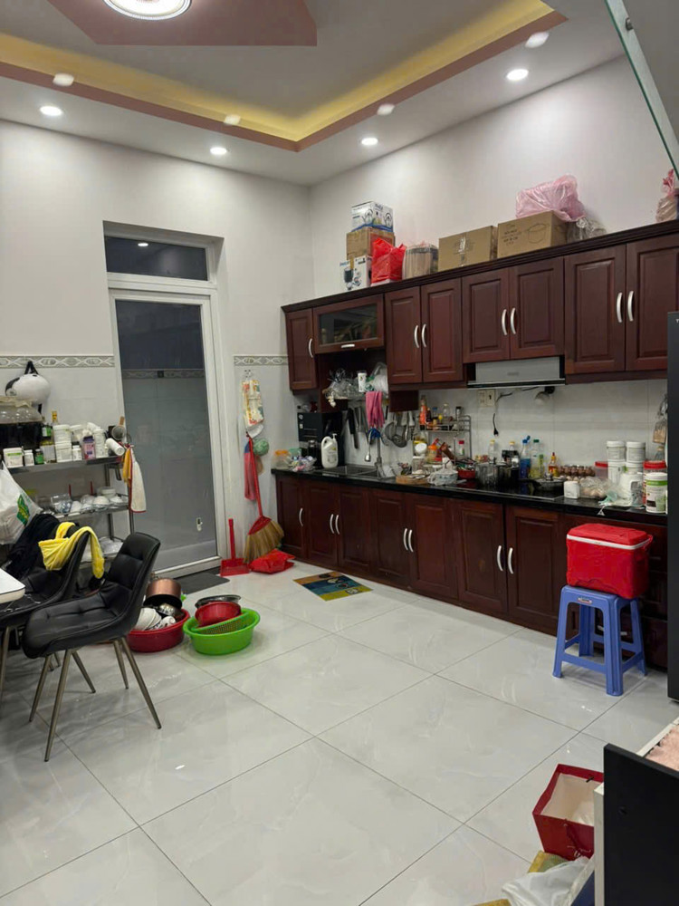 Bán Nhà 4 Tầng, 85M2 (5X17m) Đường Lê Văn Thịnh, P. Bình Trưng Tây, Q2. Sổ Hồng Riêng, Giá 8,7 Tỷ
