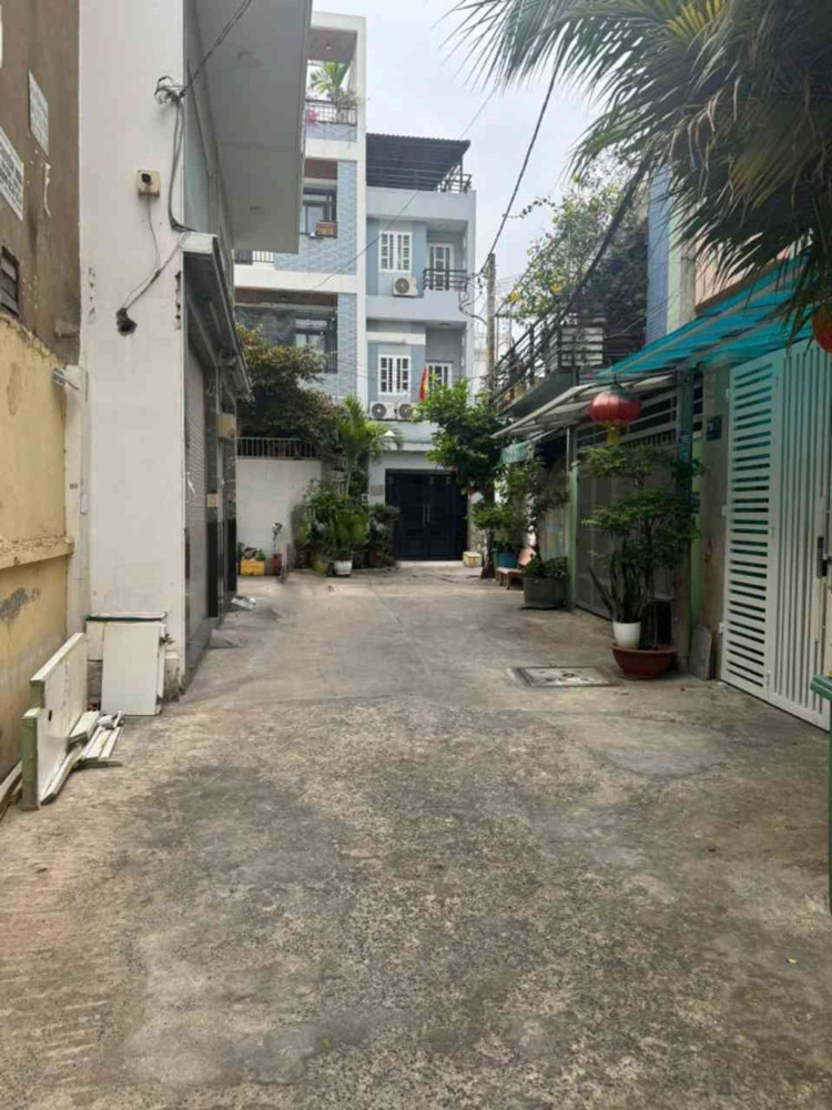 [O2486] Đất Nở Hậu Tài Lộc Sát Đh Văn Lang Giá 9.X Tỷ