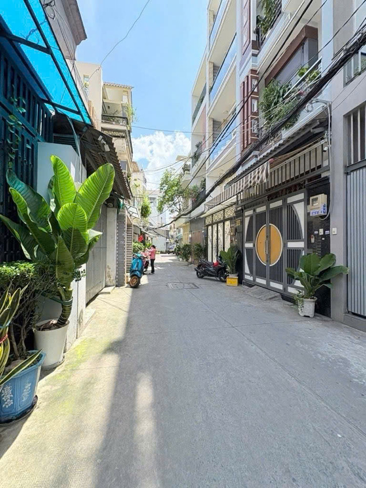 Bán Nhà Hxh Huỳnh Thiện Lộc Tân Phú 4 Tầng 8Pn Dòng Tiền Ổn Định 300Tr/năm Nhỉnh 10 Tỷ