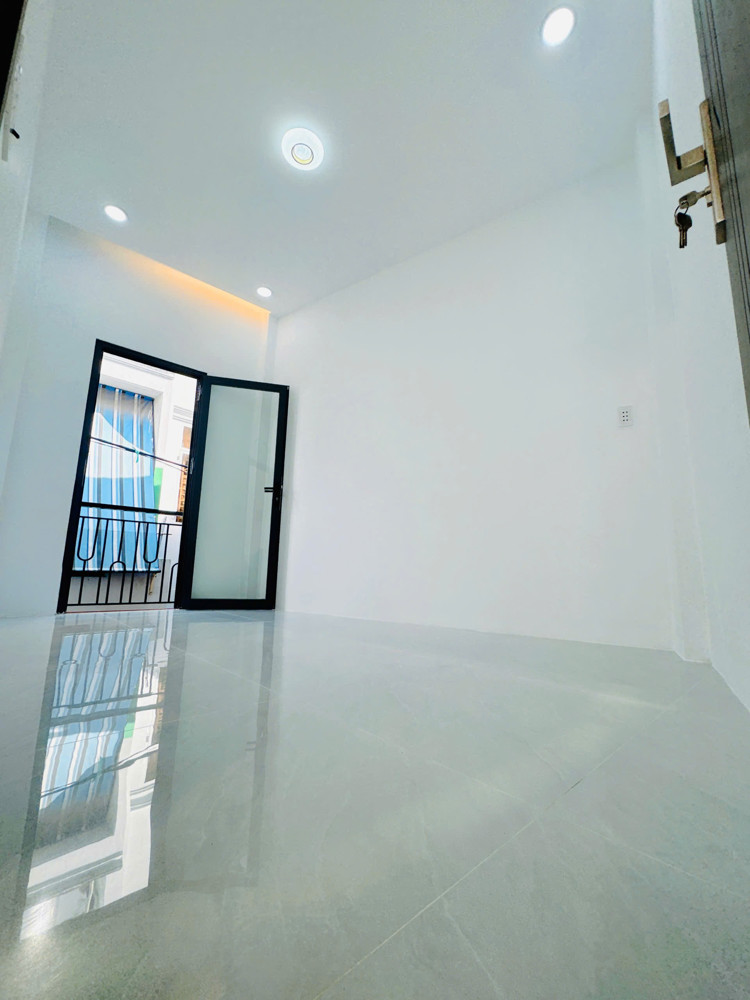 Nhà Mới 36M2 Ngang Khủng 7.6M Vài Bước Ra Mặt Tiền Hưng Phú P9q8