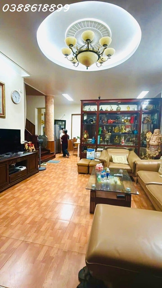 Phân Lô Trần Quang Diệu - Hoàng Cầu 90M² - Mt9.7m - 4 Tầng - Ô Tô Tránh - Kinh Doanh