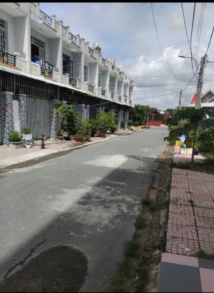 Hot Hot – Chính Chủ Cần Bán Nhà 1 Trệt 1 Lầu – Tại Kdc Ấp Xoài Đôi, Long Trạch, Cần Đước, Long An