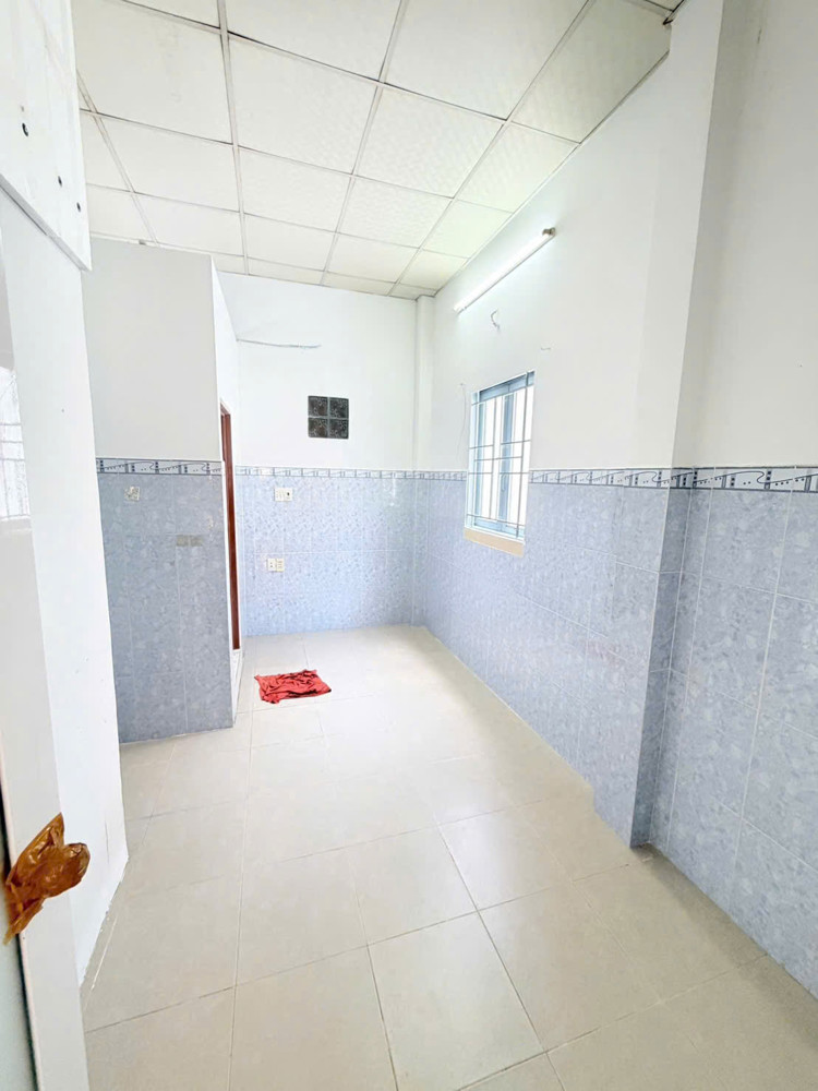 Bán Nhà Hẻm Ba Gác Máy Q4 Ngang 3 Dài 11 Đúc Bê Tông