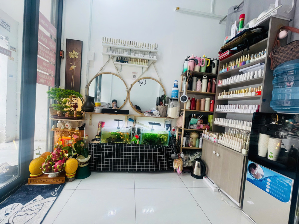 Sang Nhượng Tiệm Nail Và Mi Đang Hoạt Động Tại Đường Phan Văn Trị, Phường 14, Hồ Chí Minh