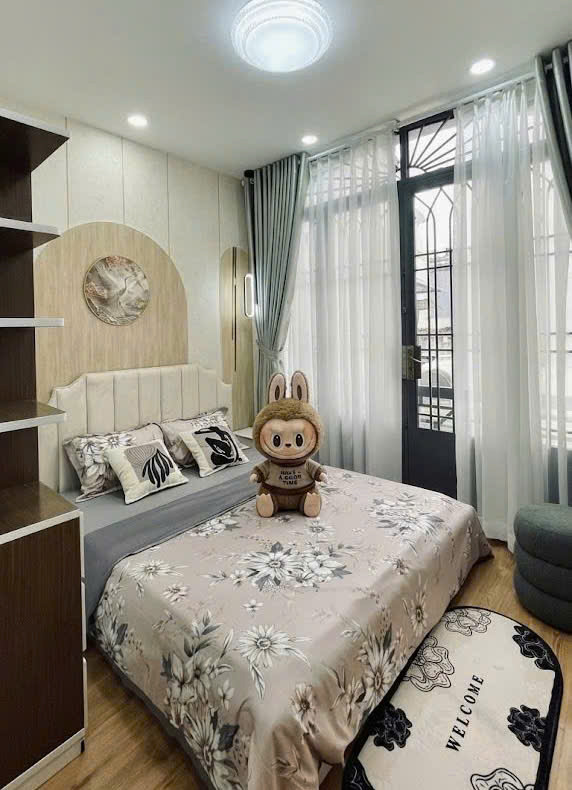 Nhà Mới Trần Văn Đang, Phường Nhiêu Lộc, Gần Hoàng Sa, 4 Tầng, Giá 3.95 Tỷ
