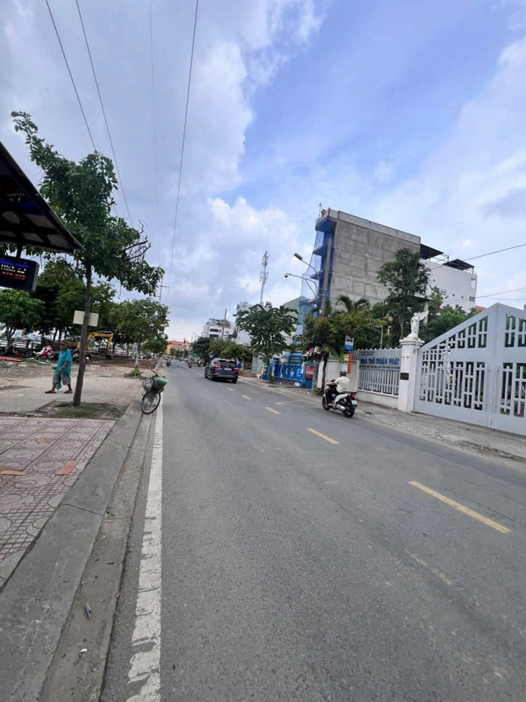 Chính Chủ Bán Nhà Đường Xe Hơi Trần Xuân Soạn Q7 ( 3X25) 3 Tầng , 4 Tỷ 950Tr , Sổ Hồng Riêng