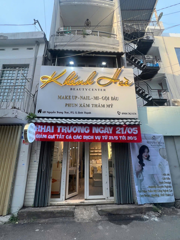 Sang Nhượng Gấp Tiệm Nail – Mi – Gội – Makeup Quận Bình Thạnh – Vào Kinh Doanh Ngay