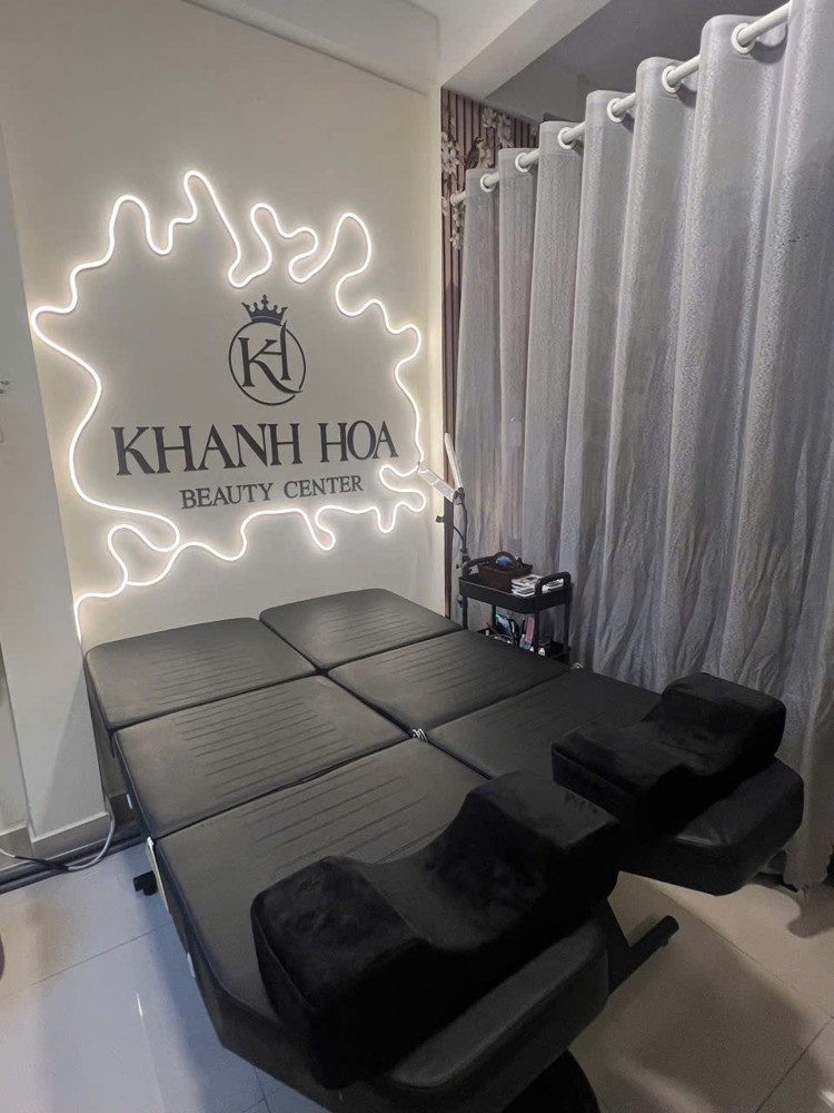 Sang Nhượng Gấp Tiệm Nail – Mi – Gội – Makeup Quận Bình Thạnh – Vào Kinh Doanh Ngay