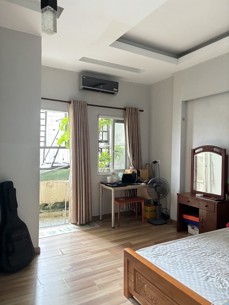 [L2492*] Mặt Tiền 150M2 Sát Phạm Văn Đồng, Chỉ 11.X Tỷ