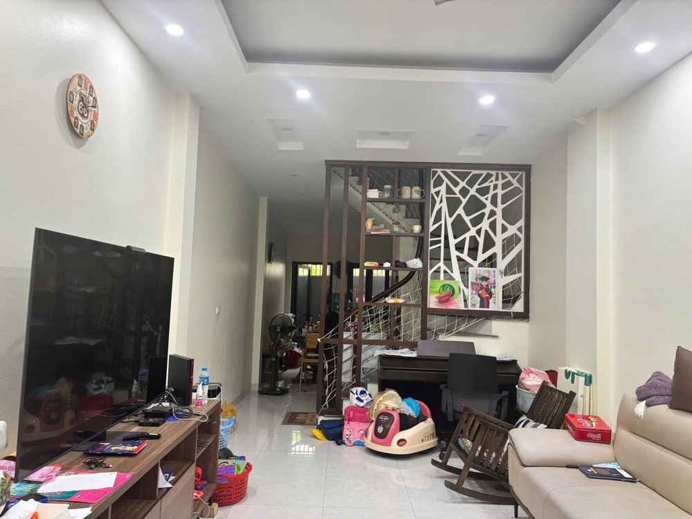 Chính Chủ Cho Thuê Nhà Nguyên Căn Ngọc Thụy - Long Biên - Giá 13,5Tr/1 Tháng