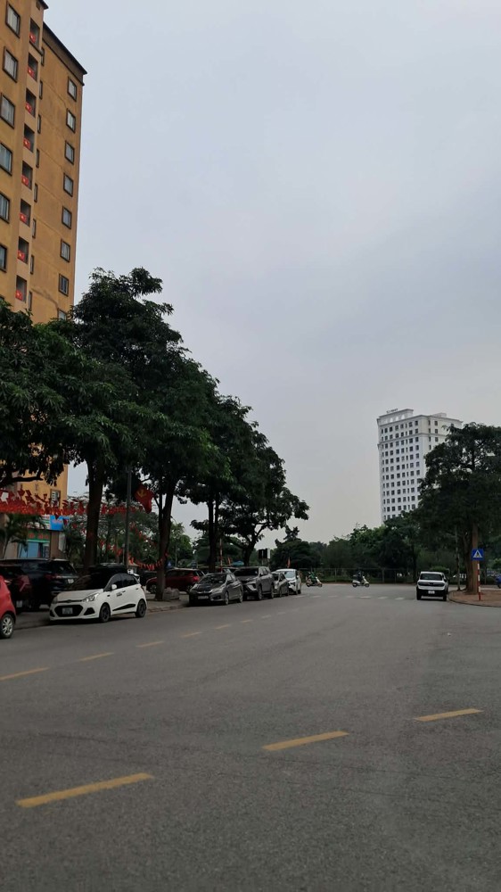 Bán Đất Việt Hưng 250M2- Mt 10M- Ngõ Thông- Ô Tô Tránh- 45 Tỷ