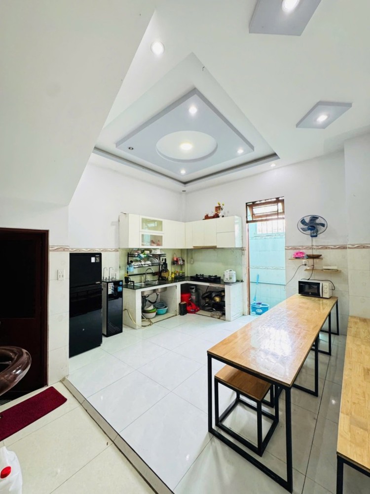 Bán Nhà Đường Lê Văn Việt, Tăng Nhơn Phú B, Q9, Thủ Đức, Tp Hcm. Dt 62M2, 3 Tầng. Giá 5.99 Tỷ, Sổ