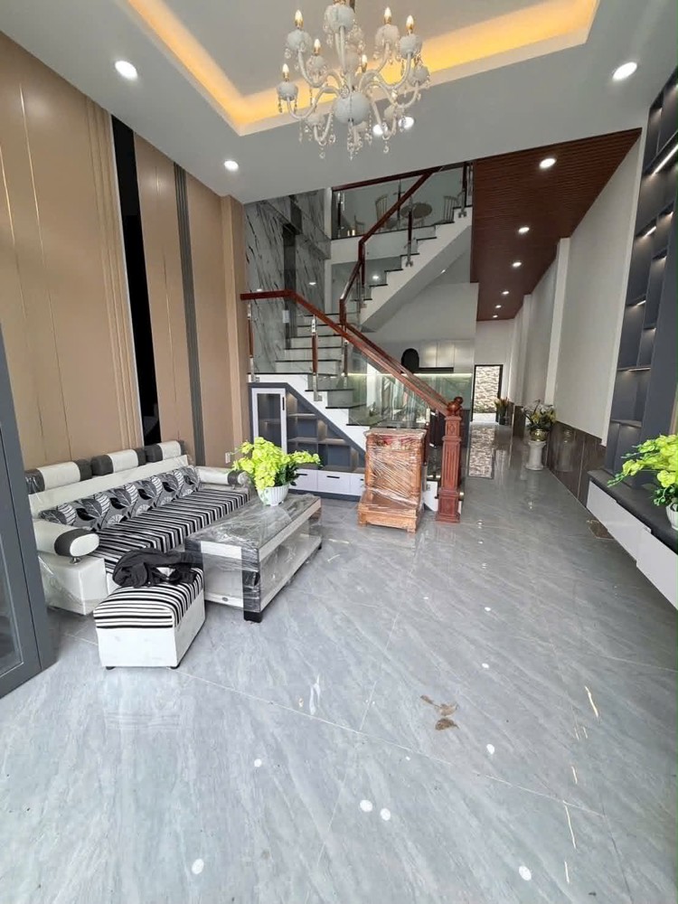 Mẫu Nhà Tân Cổ Điển 4M X 27M – Không Gian Sống Rộng Rãi, Tiện Nghi