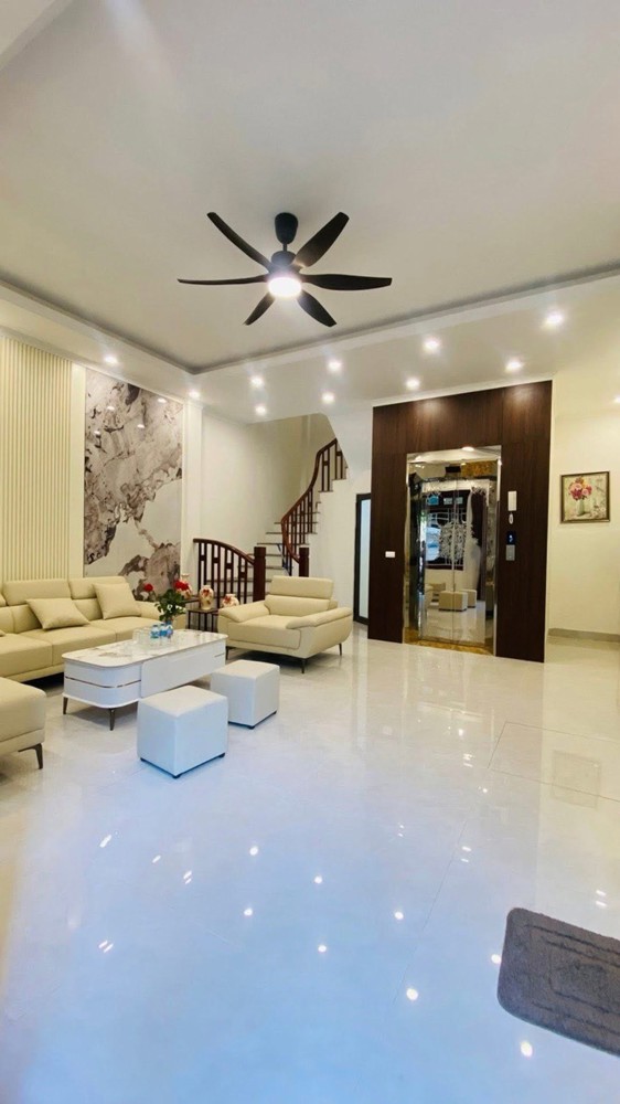 Nhà Mới – Việt Hưng Long Biên -Ở Ngay – Ful Nội Thất-Thang Máy – Ô Tô Cách Nhà 10M-Khu Vực Đang