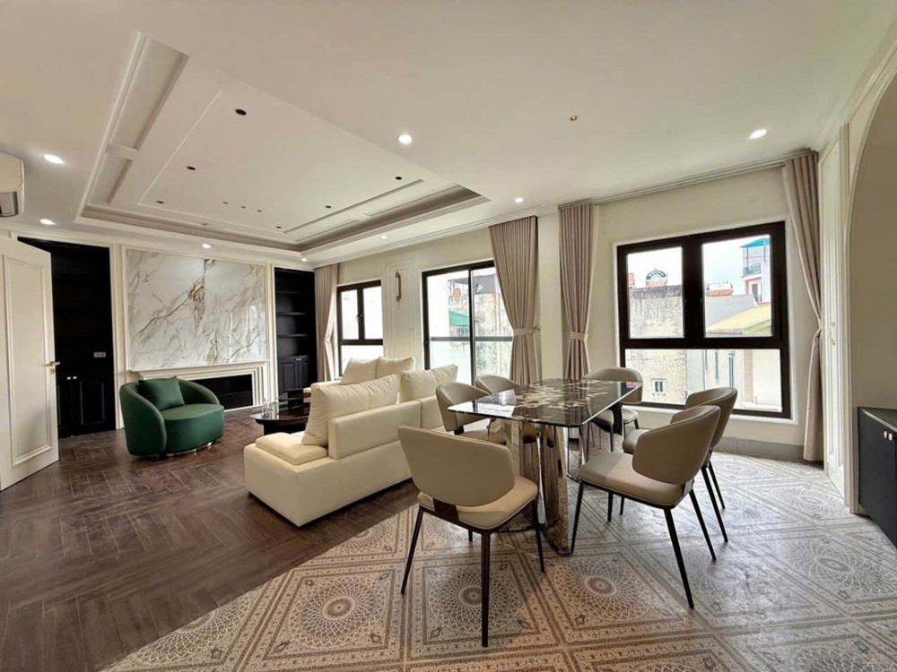 Bán Nhà Trung Tâm Cổ Linh – 60M² X 6 Tầng – Gara Ô Tô – Thang Máy , Gần Hồ Điều Hoà , Công Viên