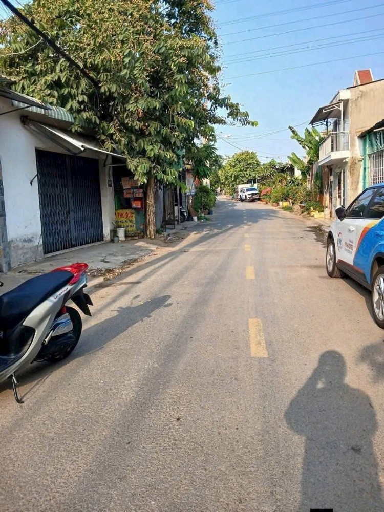 Nhà Sổ Hồng Riêng Ấp 1.Mặt Tiền Đường Nhựa Buôn Bán Ngon