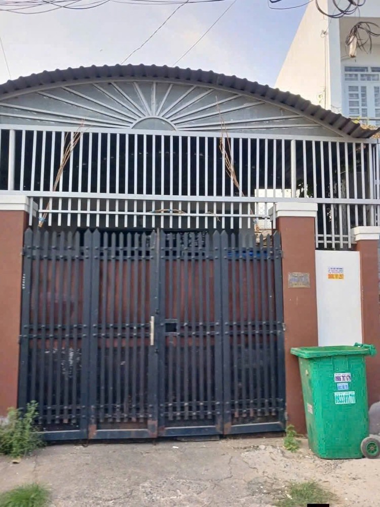 Nhà Sổ Hồng Riêng Ấp 1.Mặt Tiền Đường Nhựa Buôn Bán Ngon