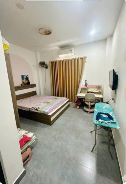 Bán Nhà Đường 8M 5 Tầng Gần 90M2 Thang Máy Trịnh Đình Trọng Tân Phú Nhỉnh 12 Tỷ Xíu