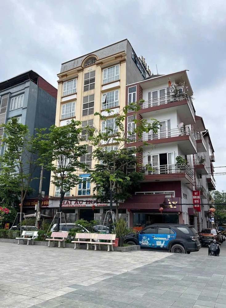 Chính Chủ Bán 2 Tòa Khách Sạn 10 Tầng Vị Trí Đẹp Nhất Mặt Phố Đi Bộ Kim Đồng Cao Bằng