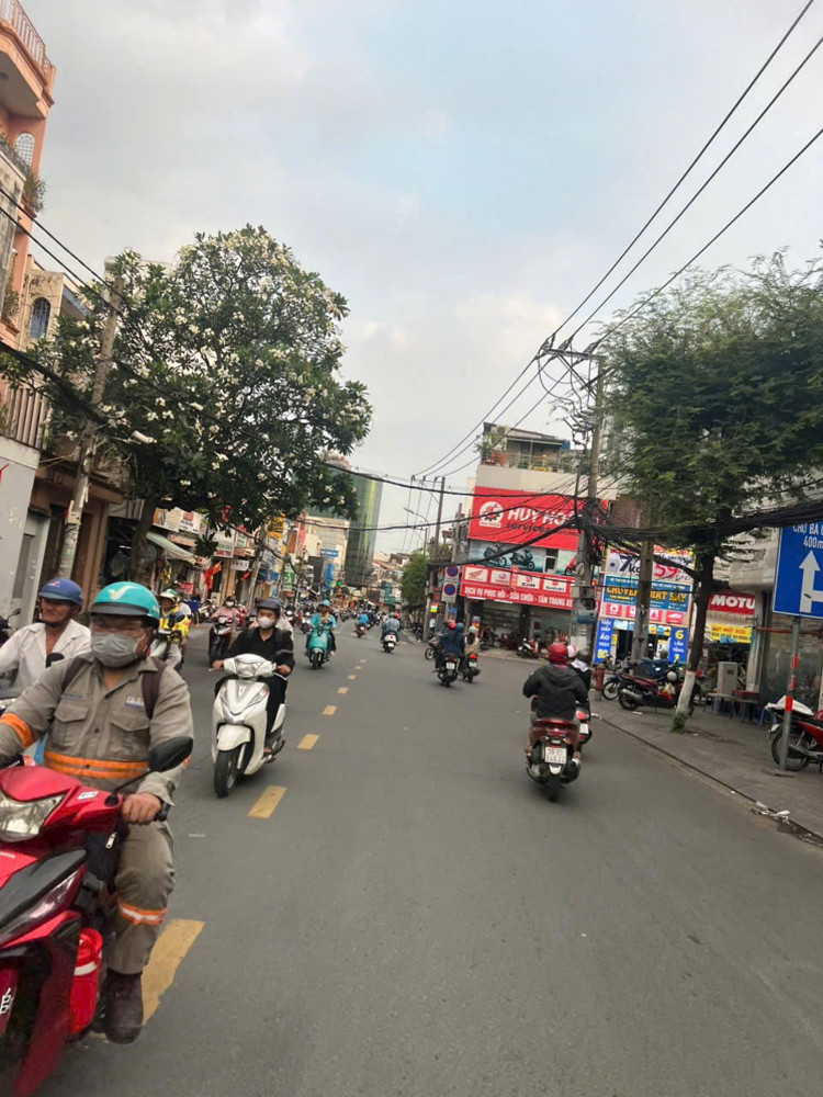 Bán Nhà Mặt Tiền Kinh Doanh Đỉnh Gần Đầm Sen Tân Phú 90M2 4 Tầng Kiên Cố Nhỉnh 13 Tỷ Thương