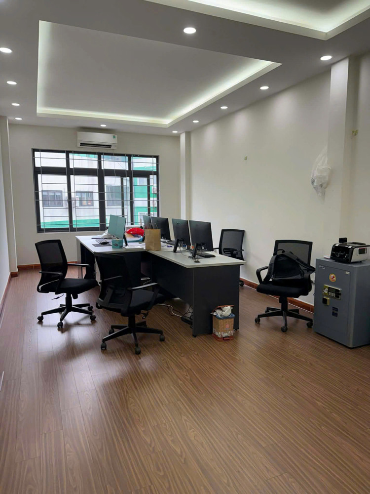 Cho Thuê Nhà 5 Tầng Mặt Phố Kinh Doanh Mễ Trì Hạ , Hà Nội, Thuê Nguyên Căn Hoặc Từng Tầng