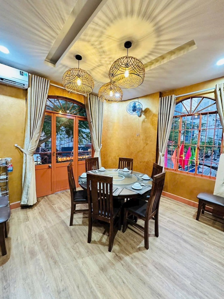Sang Lại Nhà Hàng, Quán Nhậu Tại 1A Hàn Thuyên, Xuân Hương, Nha Trang
