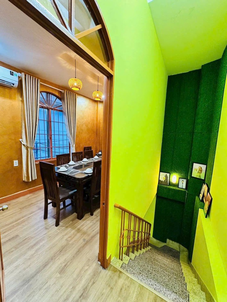 Sang Lại Nhà Hàng, Quán Nhậu Tại 1A Hàn Thuyên, Xuân Hương, Nha Trang