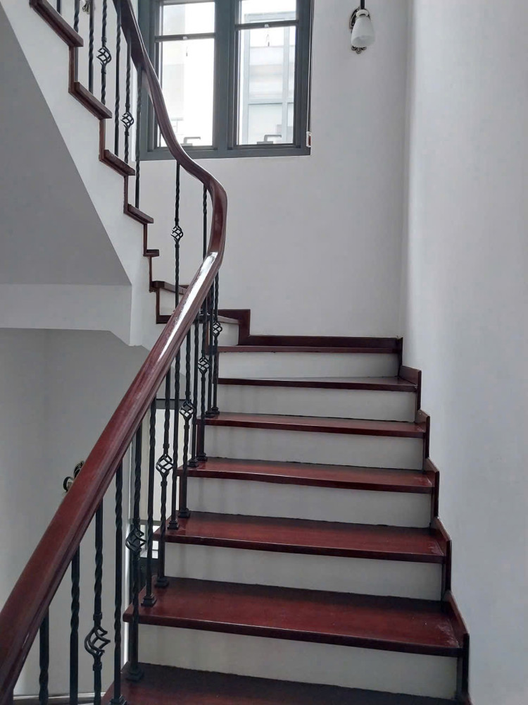 Cho Thuê Nhà, 99M2_ 4.5T; Hoàng Quốc Việt, Tô Hiệu, Nghĩa Tân -26 Tr