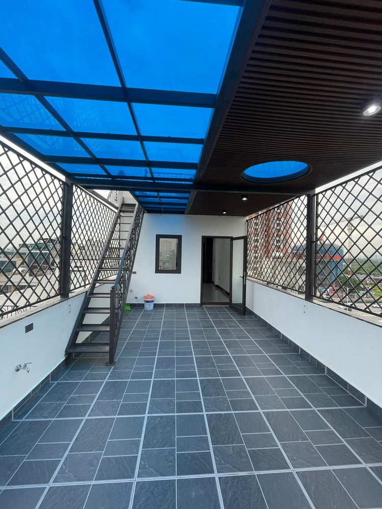 Nhà Mới- Phố Trường Lâm Việt Hưng - Gara Ô Tô- Thang Máy- 53M2. Mt7,5 M - 7Tầng