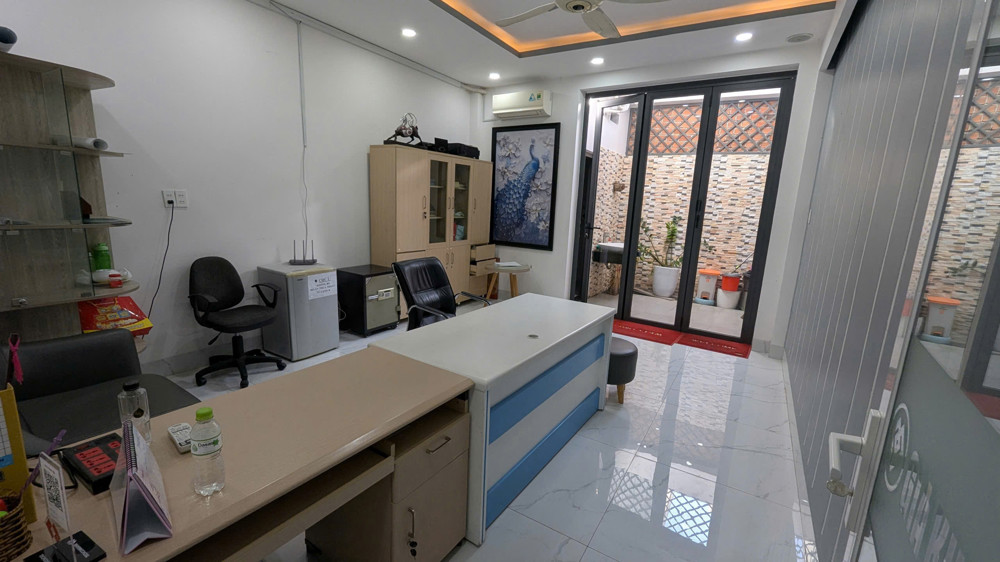 Cho Thuê Nhà 3 Tầng Mặt Tiền Đường Thích Quảng Đức , Tp. Nha Trang