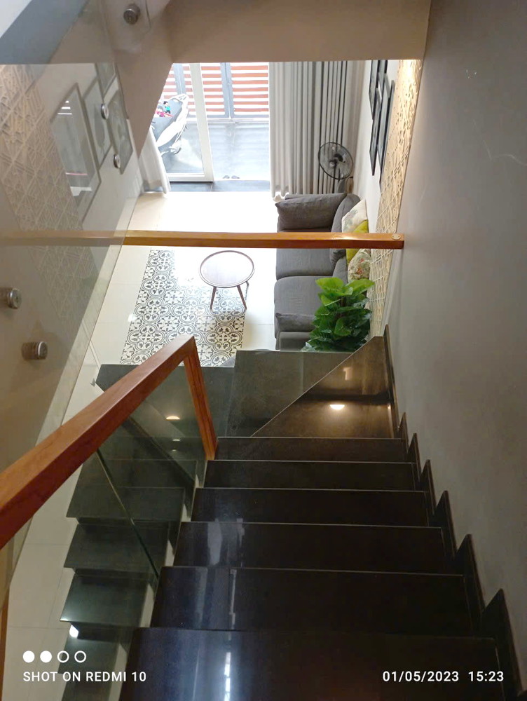 Bán Nhà Hxh 4X15m/2 Lầu Đúc Âu Dương Lân P3q8 P.chánh Hưng
